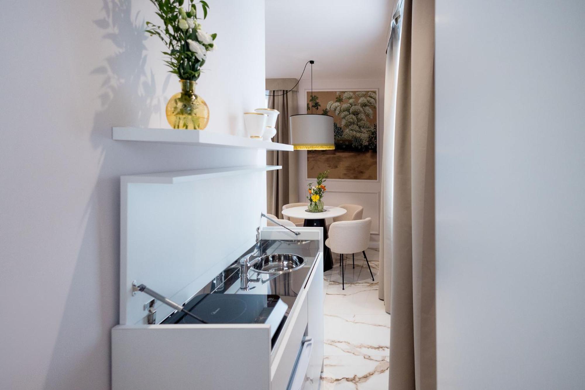 Le Cinque Lampade Florence Suites Экстерьер фото